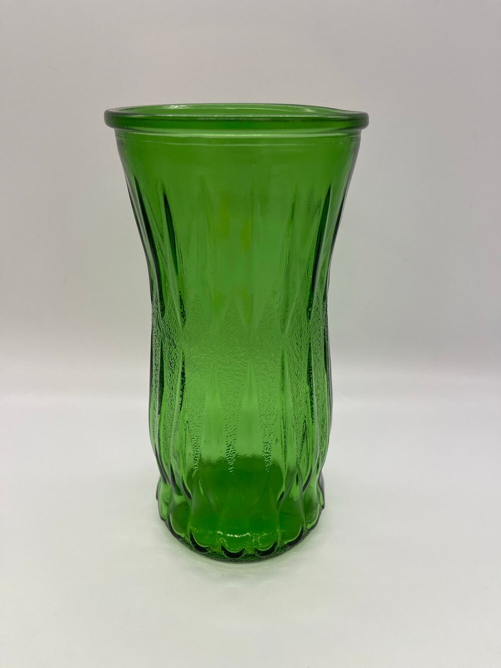 Vintage CFG Emerald Green Wide Mouth Diamond Leaf Pattern Vase 9.5"